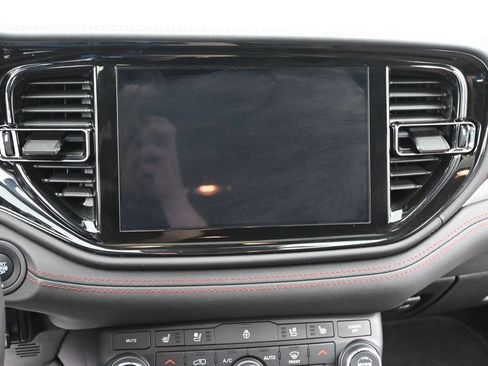 Used 2025 Dodge Durango GT AWD/4WD image 26