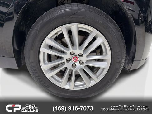 Used 2020 Jaguar F-PACE Prestige image 46