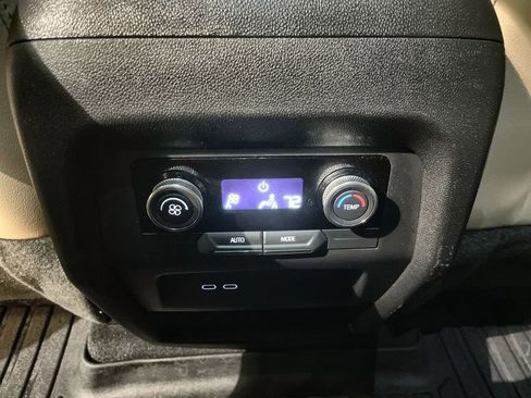 Used 2025 Buick Enclave Preferred image 20