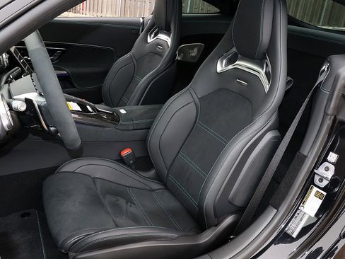 Used 2025 Mercedes-Benz AMG GT 63 image 5