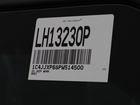 Used 2023 Jeep Wrangler Unlimited Sahara w/ Dual Top Group image 29