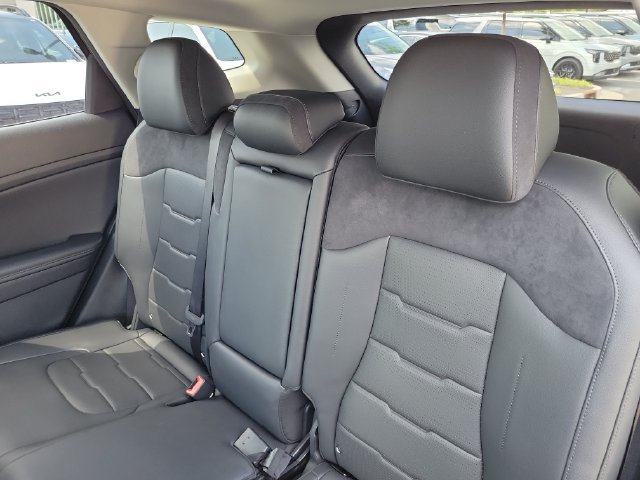 New 2026 Kia Sportage SX FWD image 18