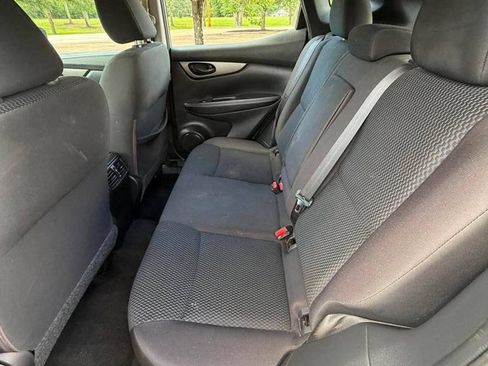 Used 2017 Nissan Rogue Sport S w/ S Appearance Package FWD image 10