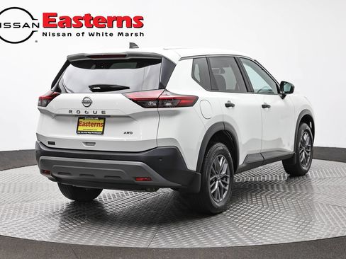 Used 2023 Nissan Rogue S AWD/4WD image 5