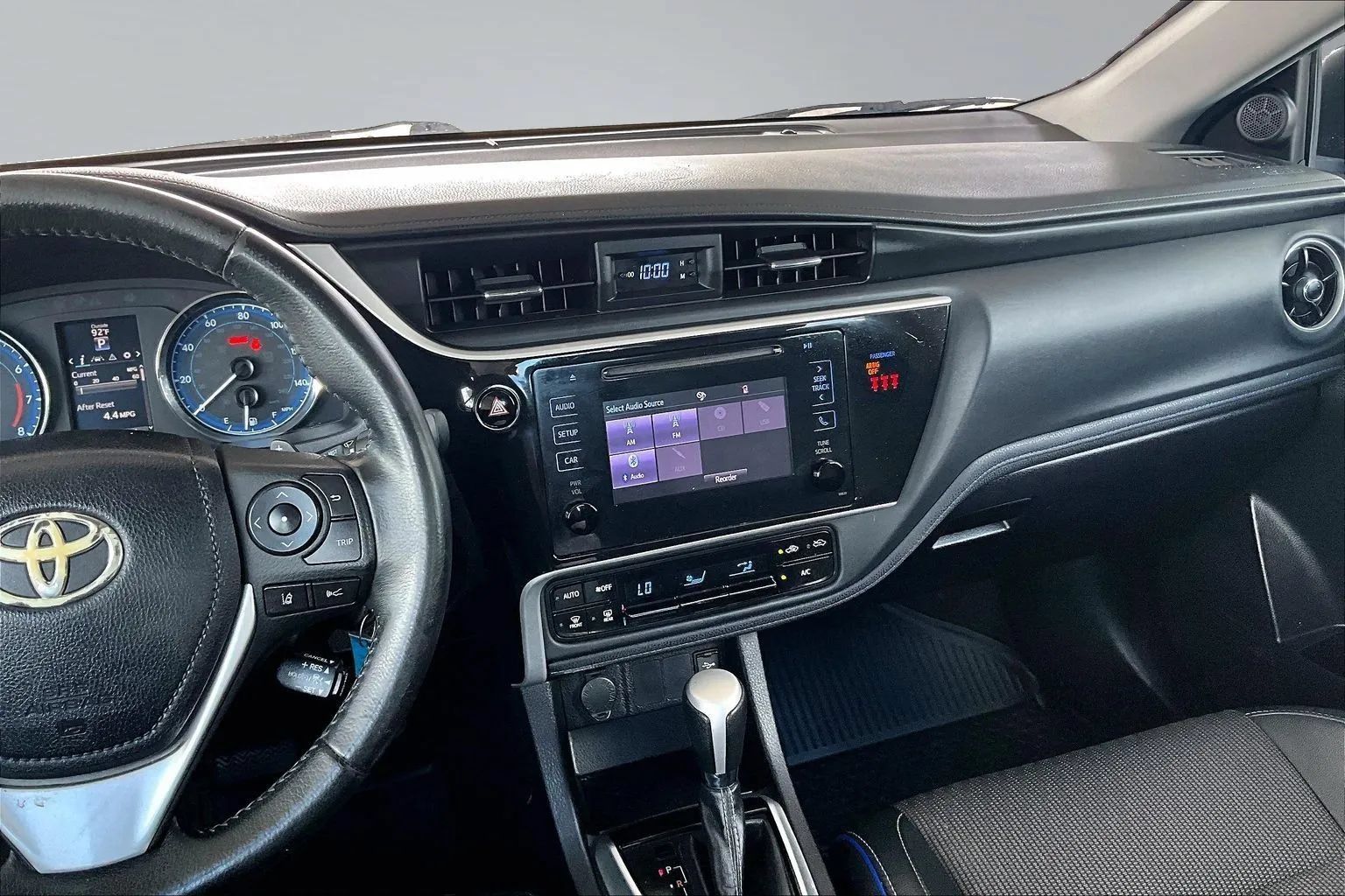 Used 2019 Toyota Corolla SE FWD image 9
