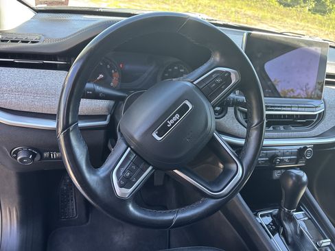 Used 2022 Jeep Compass Latitude AWD/4WD image 21