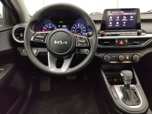 Used 2022 Kia Forte LXS image 22