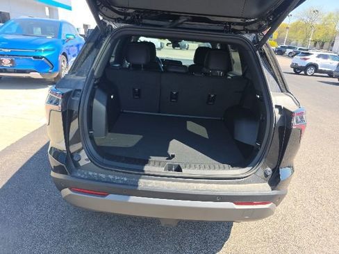 New 2026 Chevrolet Equinox LT w/ Convenience Package II AWD/4WD image 29