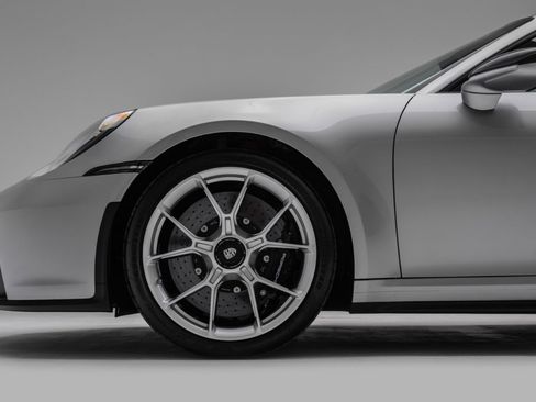 Used 2024 Porsche 911 GT3 RWD image 10