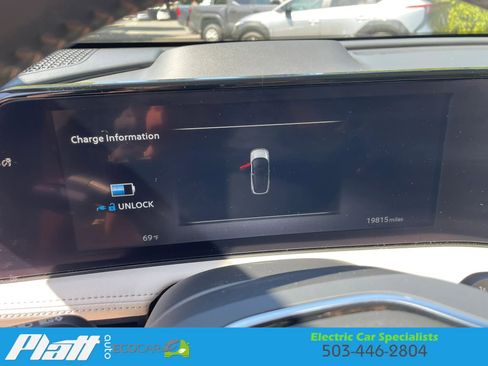 Used 2023 Nissan Ariya FWD image 29