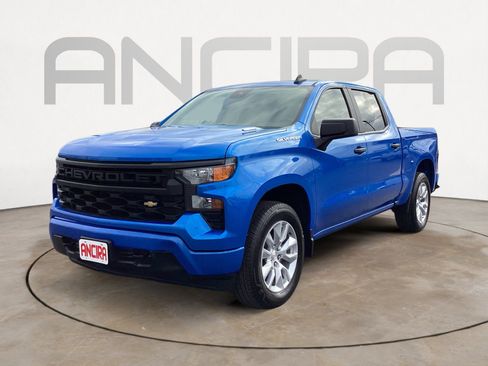 Used 2025 Chevrolet Silverado 1500 Custom image 9