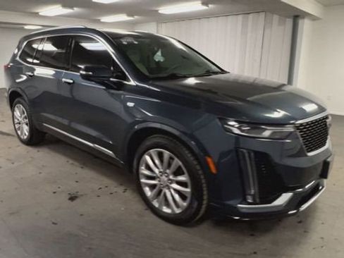 Certified 2021 Cadillac XT6 Premium Luxury image 2