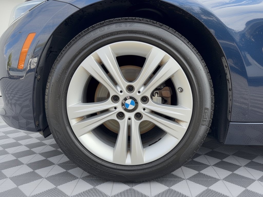 Used 2016 BMW 328i xDrive Sedan AWD/4WD image 13