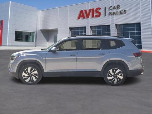 Used 2025 Volkswagen Atlas SE FWD image 10