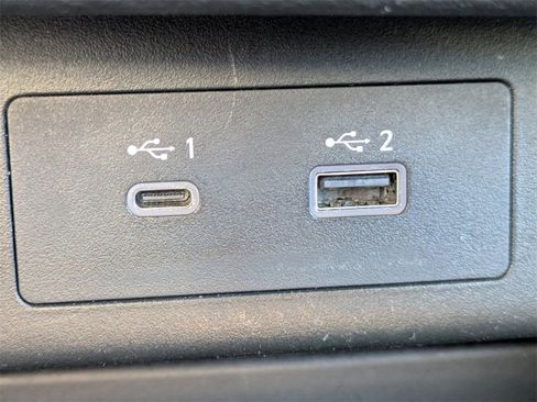 Used 2023 Nissan Rogue SV image 22