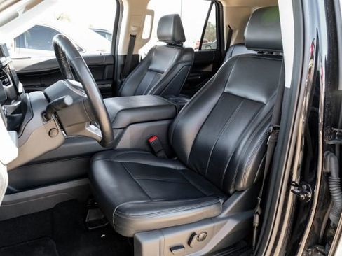 Used 2024 Ford Expedition Max XLT image 43