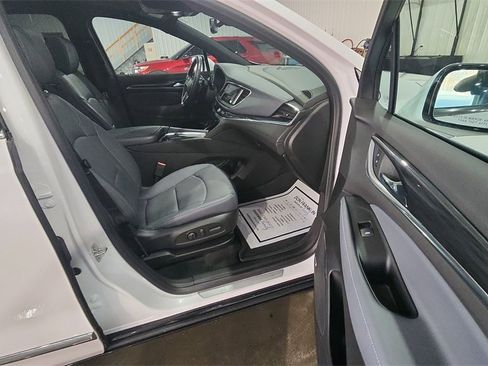 Used 2024 Buick Enclave Essence w/ Experience Buick Package image 11