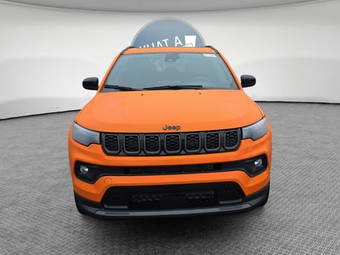 New 2026 Jeep Compass Latitude w/ Sun and Sound Group image 9