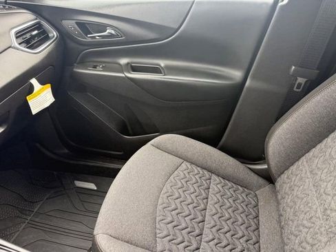 Used 2024 Chevrolet Equinox LT w/ LPO, Floor Liner Package FWD image 20