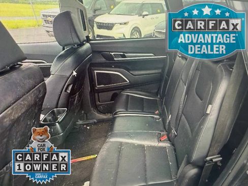 Used 2023 Kia Telluride LX AWD/4WD image 4