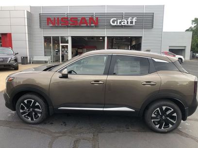 New 2025 Nissan Kicks SV w/ SV Premium Package