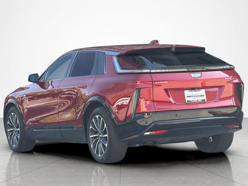 Used 2024 Cadillac Lyriq Sport RWD image 3