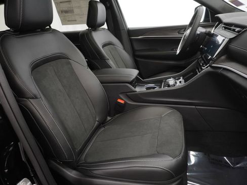 New 2026 Jeep Grand Cherokee L 4WD image 35