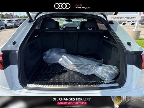 New 2025 Audi Q8 Premium Plus image 27