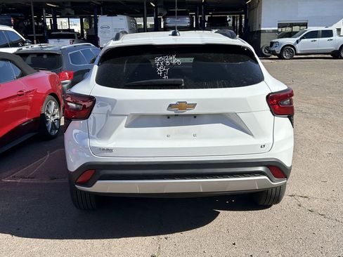 Used 2025 Chevrolet Trax LT image 5