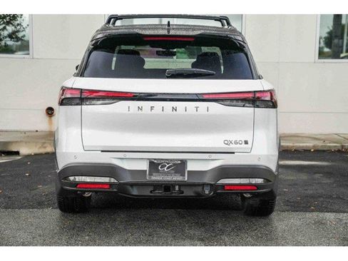 New 2026 INFINITI QX60 Autograph w/ Dark Cargo Package image 5