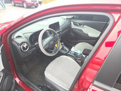 Used 2023 Hyundai Kona SEL w/ Convenience Package AWD/4WD image 8