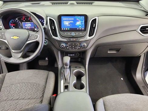 Used 2022 Chevrolet Equinox LT FWD image 25