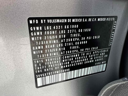 Used 2023 Volkswagen Taos SE FWD image 9