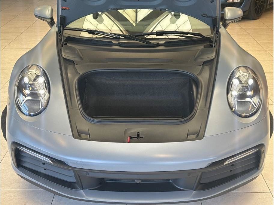 Used 2024 Porsche 911 Targa 4S w/ Premium Package AWD/4WD image 25