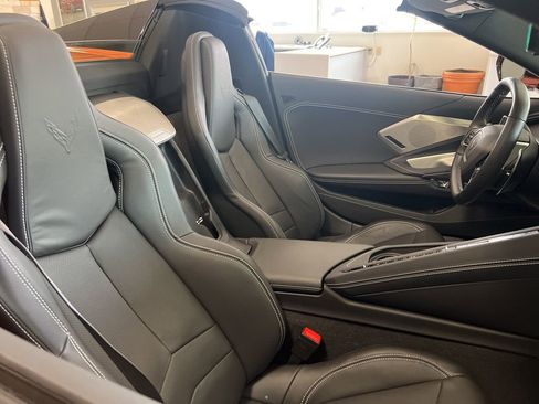 Used 2022 Chevrolet Corvette Stingray Preferred Conv w/ Z51 Performance Package image 14