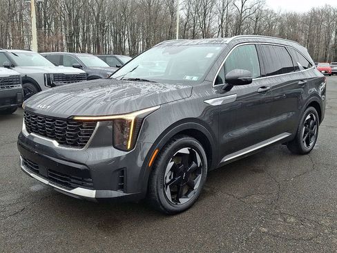 Used 2025 Kia Sorento EX w/ EX Panoramic Sunroof Package image 4