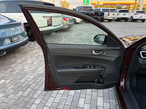 Used 2020 Kia Optima Premium image 40