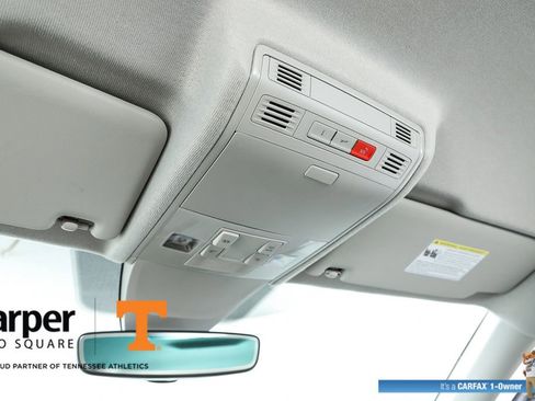 Used 2024 Volkswagen Tiguan SE image 26