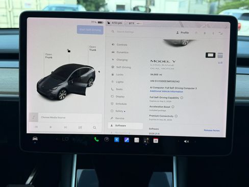Used 2021 Tesla Model Y Long Range AWD/4WD image 25