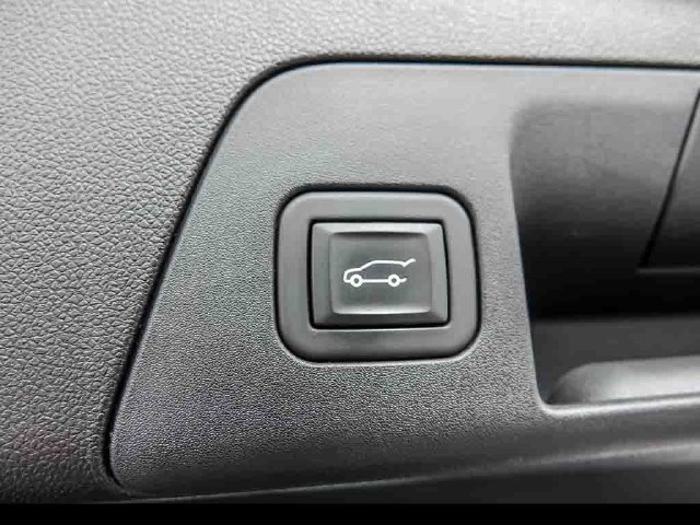 Certified 2023 Buick Envision Avenir AWD/4WD image 31