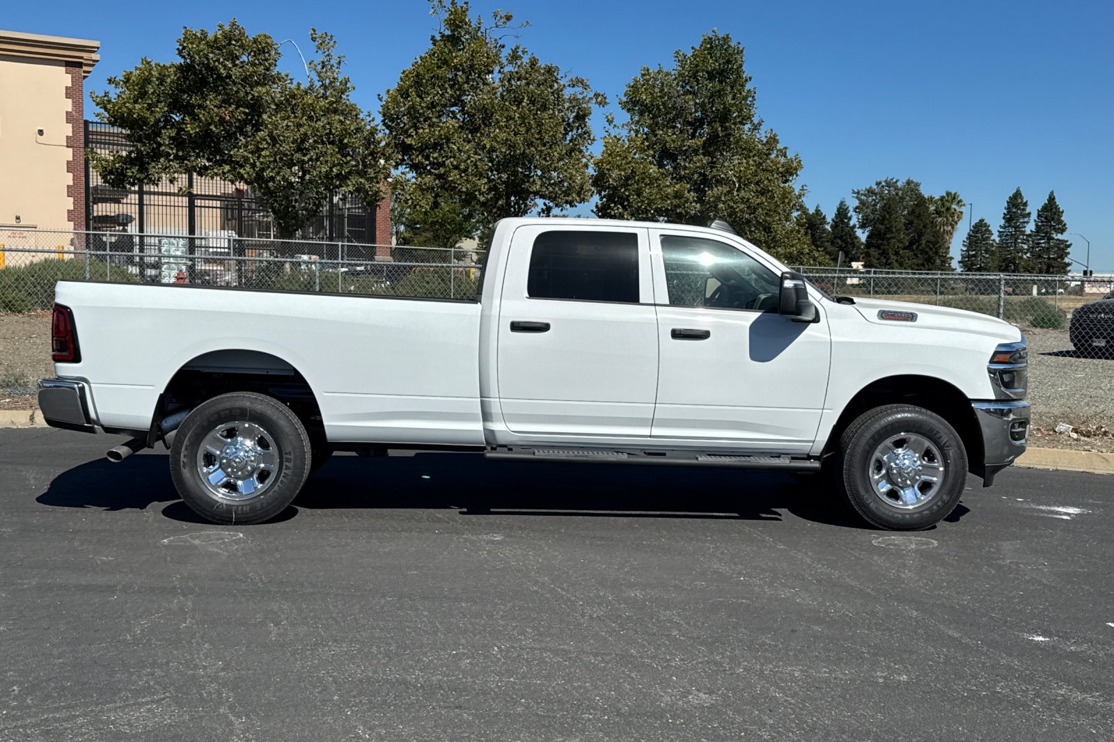 New 2026 RAM 2500 Tradesman AWD/4WD image 2