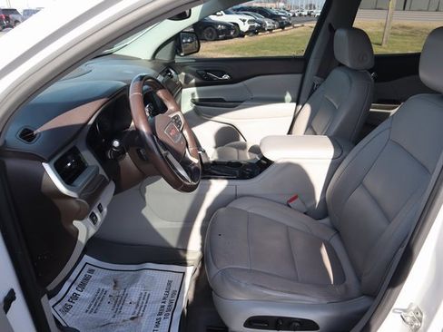 Used 2017 GMC Acadia SLT image 5