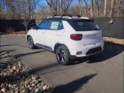 New 2026 Hyundai Venue SEL image 4