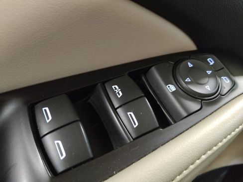 Used 2020 Buick Enclave Essence FWD image 27