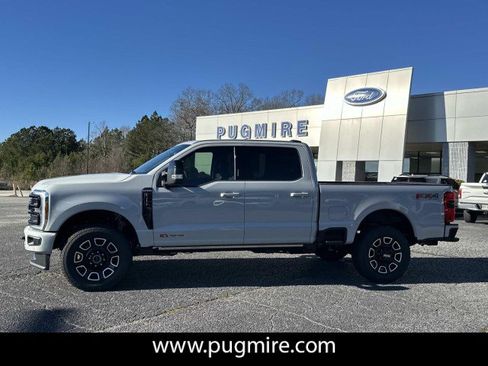 New 2026 Ford F250 Platinum image 4