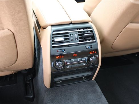 Used 2012 BMW ALPINA B7 image 26