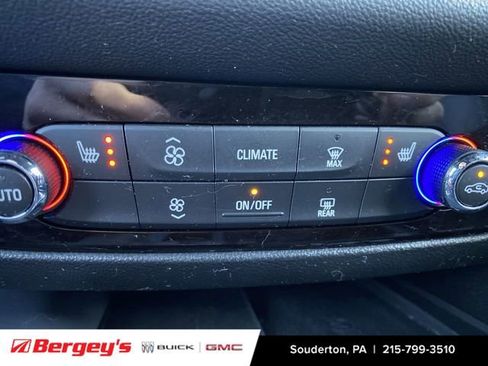 Certified 2023 Buick Enclave Essence image 38