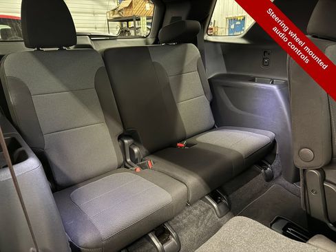Used 2023 Chevrolet Traverse LT w/ Rear Camera Mirror Package AWD/4WD image 44