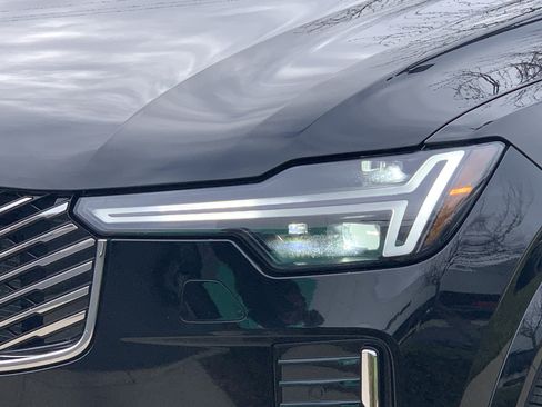 Used 2025 Volvo XC90 B6 Plus image 6