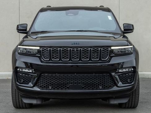 Used 2024 Jeep Grand Cherokee Summit w/ High Altitude Package image 2